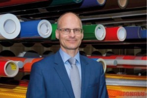 Marten Harinck, Knieriem